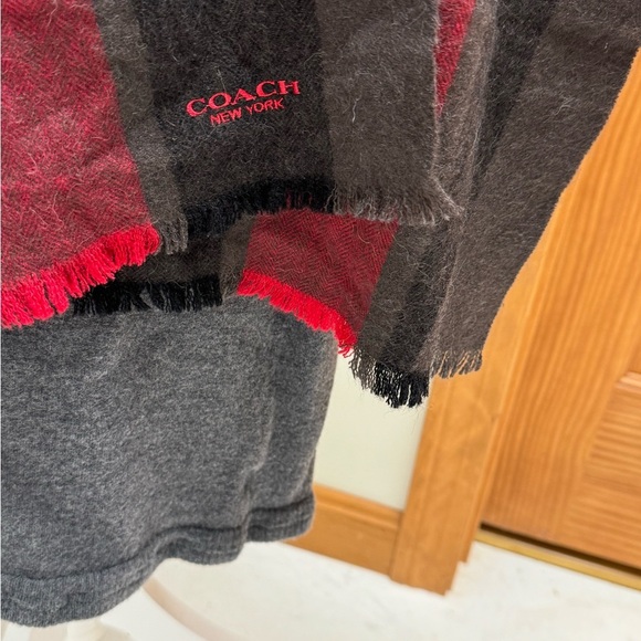 COACH SOFT WOOL? Cashmere striped wide scarf fringed 70x12w no material tag - Picture 2 of 2